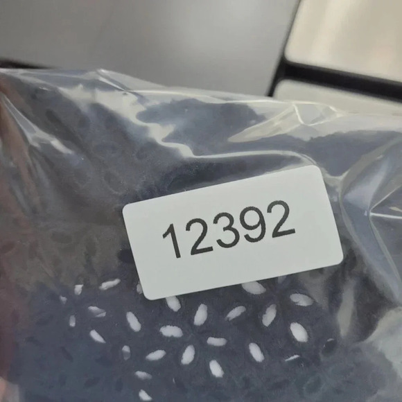 J.Crew Eyelet Black Cotton Blouse Womens Size 16  12PT - Picture 9 of 9